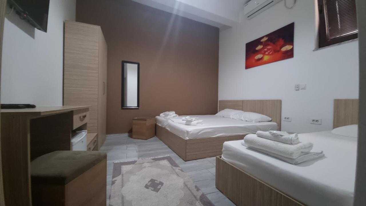 Hotel Old Konak Skopje Luaran gambar